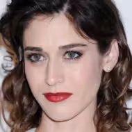 Lizzy Caplan