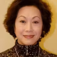 白茵